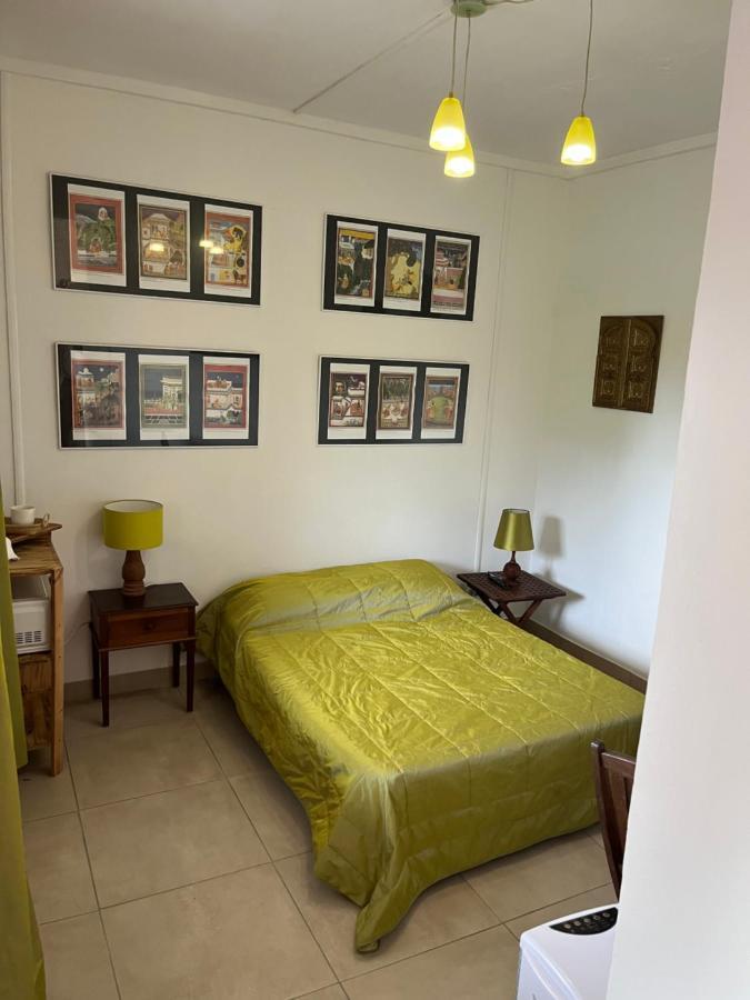 Le Tulear - Aux 4 Coins Du Monde Hotell Saint Pierre Eksteriør bilde