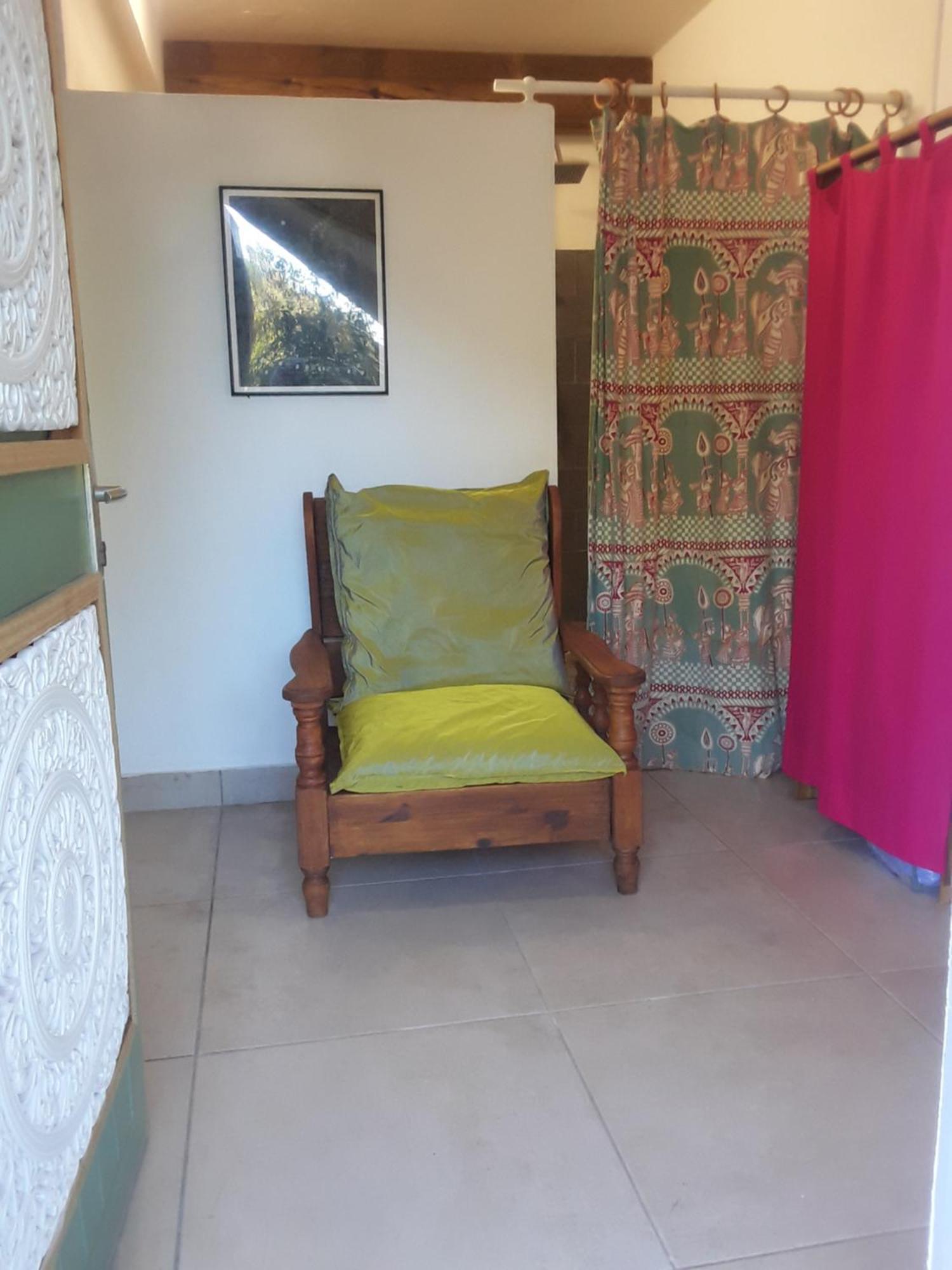 Le Tulear - Aux 4 Coins Du Monde Hotell Saint Pierre Rom bilde
